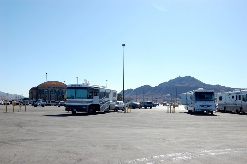 rv parking near laughland casino